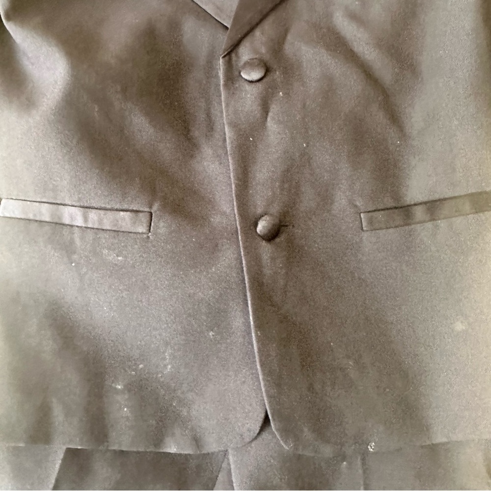 Men’s Warehouse Toddler Tuxedo Size 4 - Picture 6 of 12